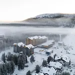 Apartment Le Lingonberry D14 Ski-in Ski-out By Aavalevi