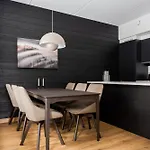 Le Lingonberry D14 Ski-in Ski-out By Aavalevi Apartment *